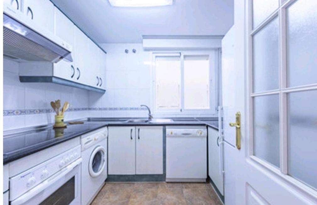 Apartment Junto A La Playa Wifi Parking Marbella