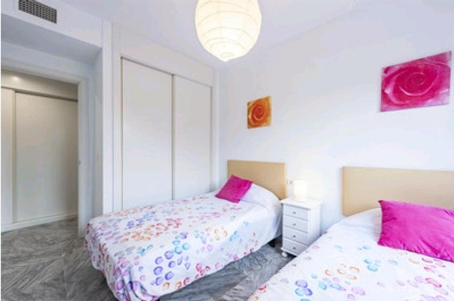 Apartment Junto A La Playa Wifi Parking