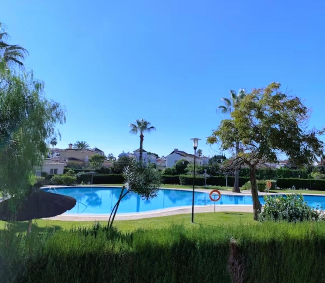 Apartment Junto A La Playa Wifi Parking Marbella