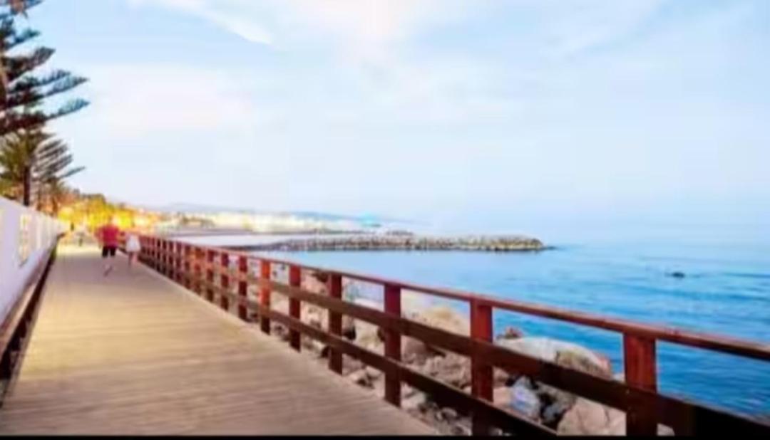 Junto A La Playa Wifi Parking Apartment *